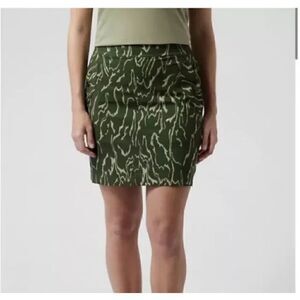 Athleta Vienna Cargo Skort‎